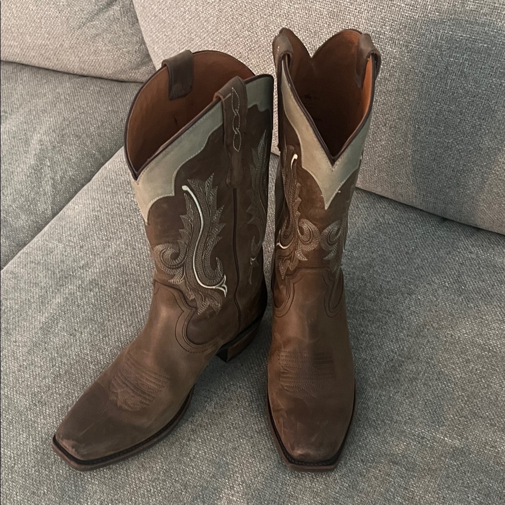 Idyllwind Brown and Cream Western Boots